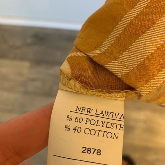 CCK Style Cinnamon Plaid Sleeveless Button-Up - Picture 2 of 6